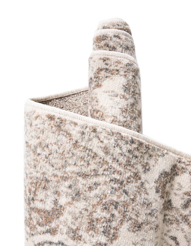 Detail image of  2' 7 x 10' Mojave Runner Rug