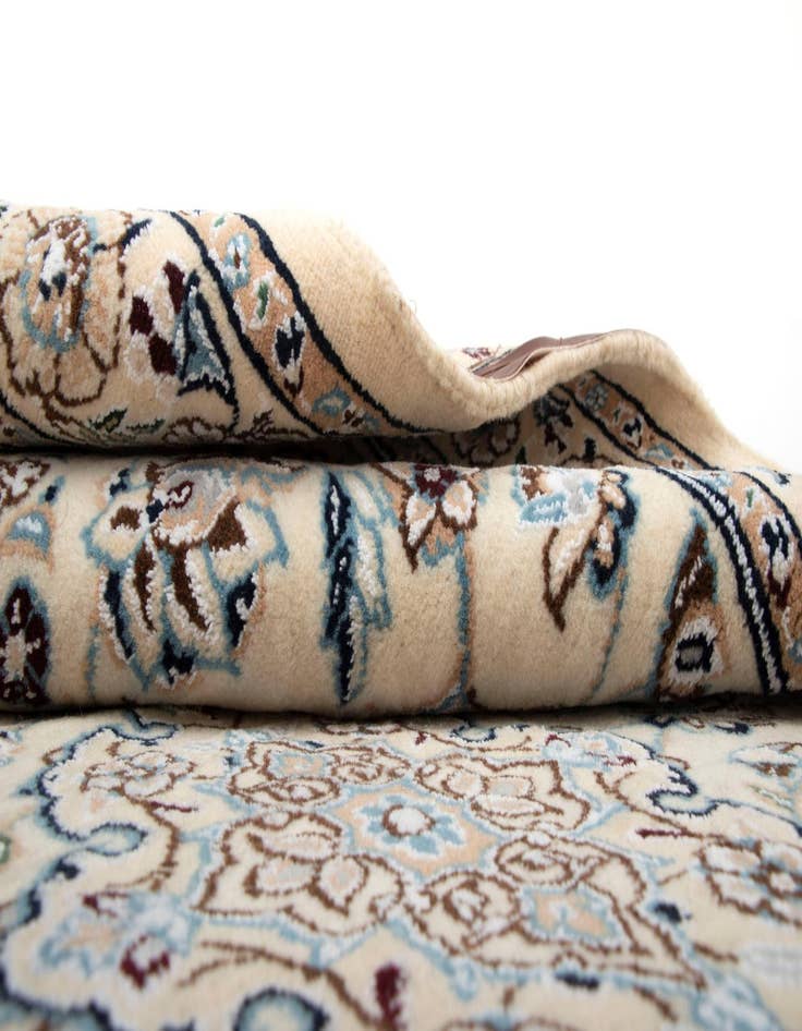 Detail image of 3' 3 x 17' 7 Hand Knotted Nain Persian Wool Runner Rug