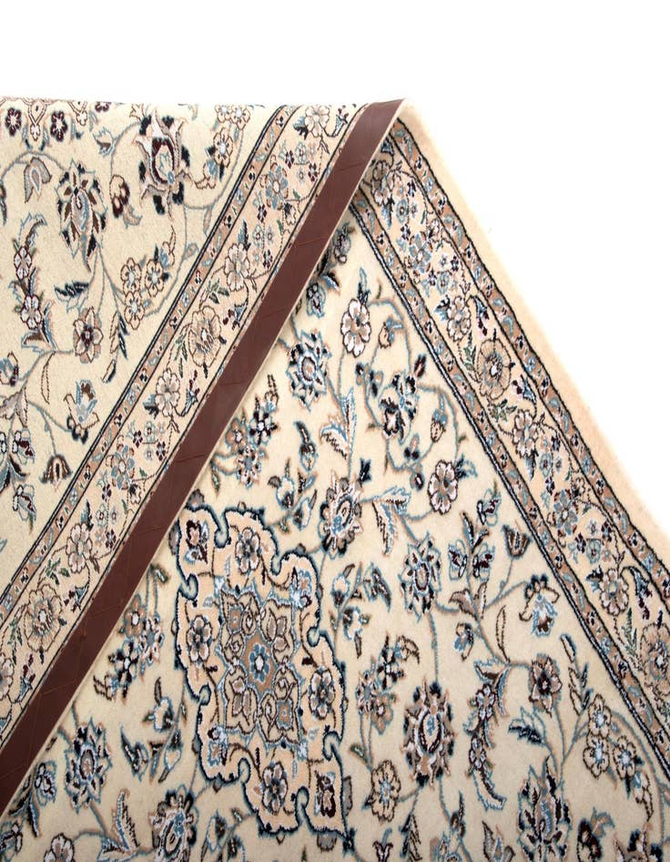 Detail image of 3' 3 x 17' 7 Hand Knotted Nain Persian Wool Runner Rug