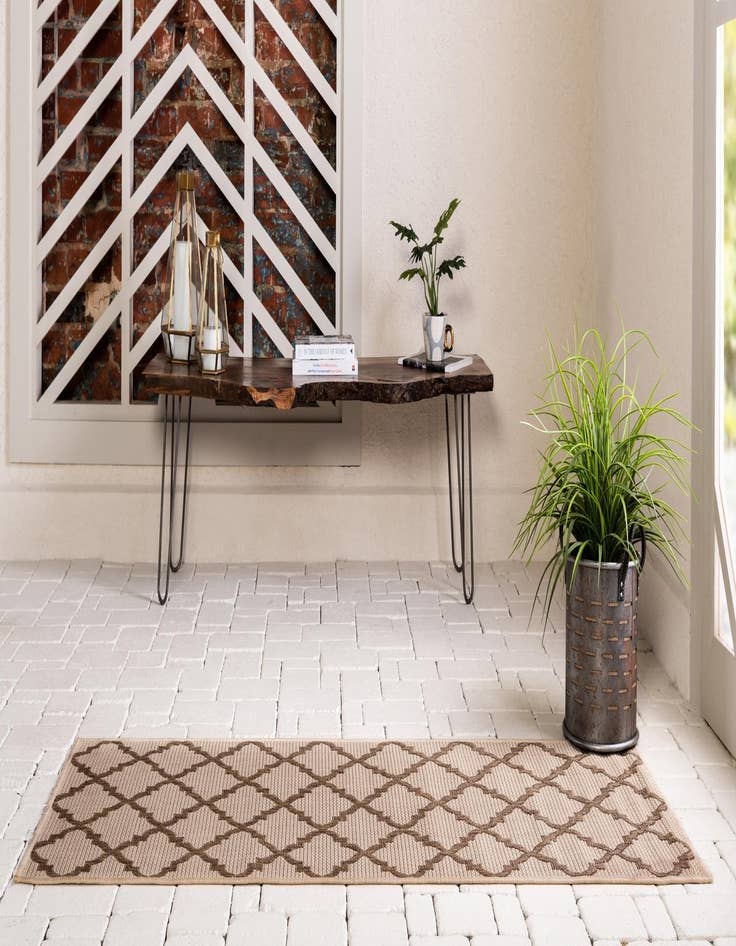 Detail image of  2' 2 x 6'  Washable Lattice Indoor / Outdoor Runner Rug