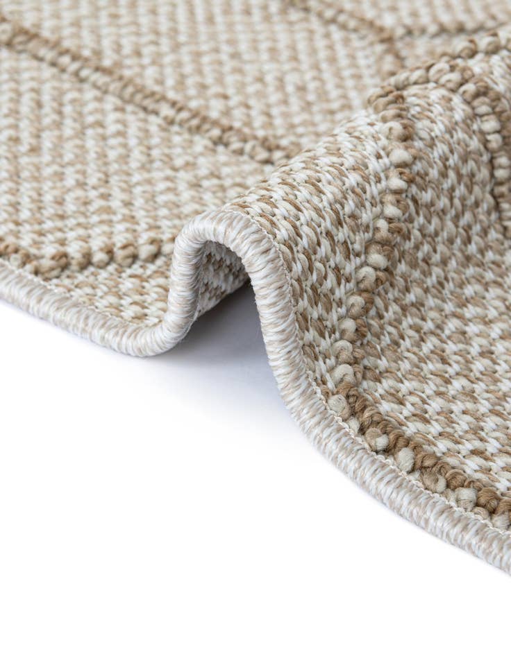 Detail image of  2' x 8'  Washable Lattice Indoor / Outdoor Runner Rug