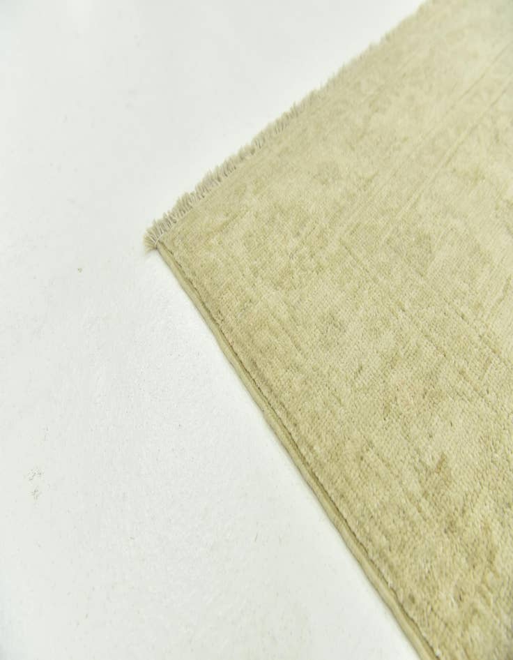 Detail image of  2' 5 x 8'  Hand Knotted Peshawar Ziegler Runner Rug