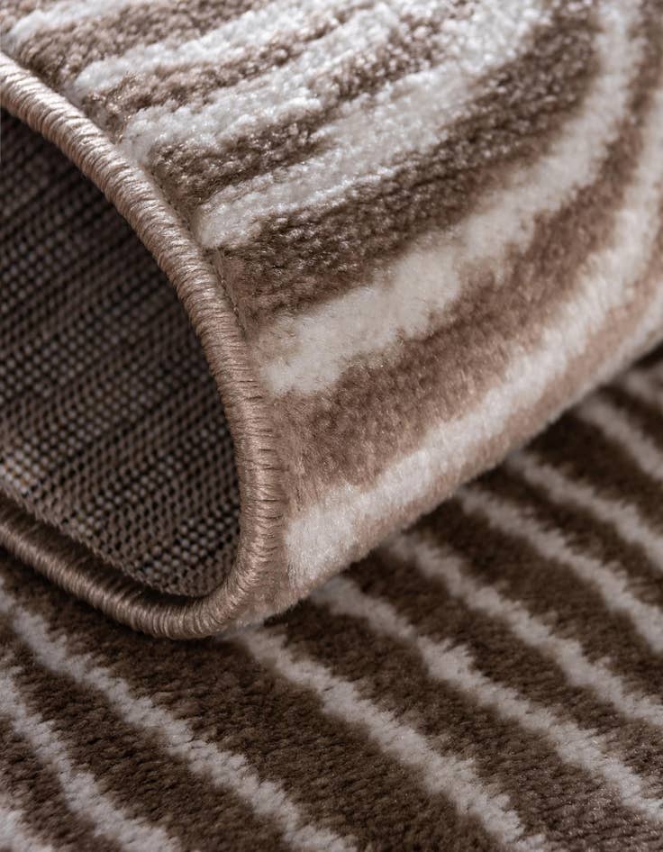 Detail image of 2' x 6' 7 Sydney Runner Rug