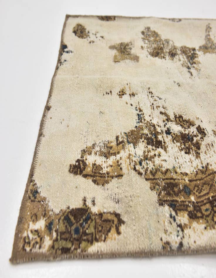 Detail image of  3' 2 x 8' 10  Hand Knotted Ultra Vintage Persian Wool Runner Rug