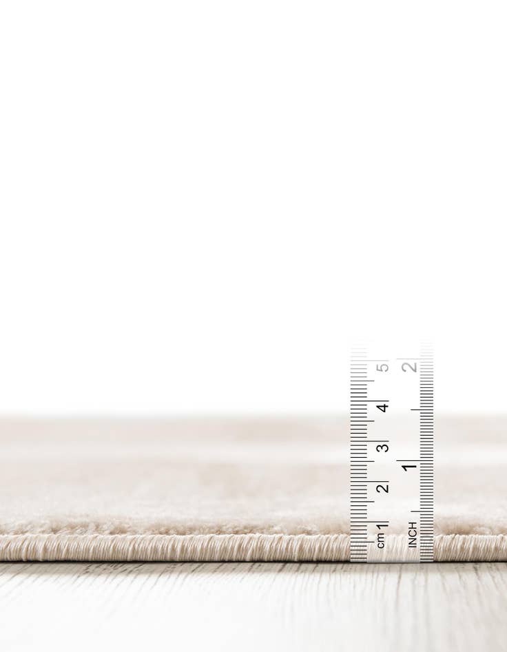 Detail image of Jill Zarin 2' 7 x 14' Uptown Madison Avenue Runner Rug