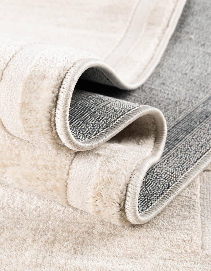 Detail image of Jill Zarin 2' 7 x 14' Uptown Lenox Hill Runner Rug