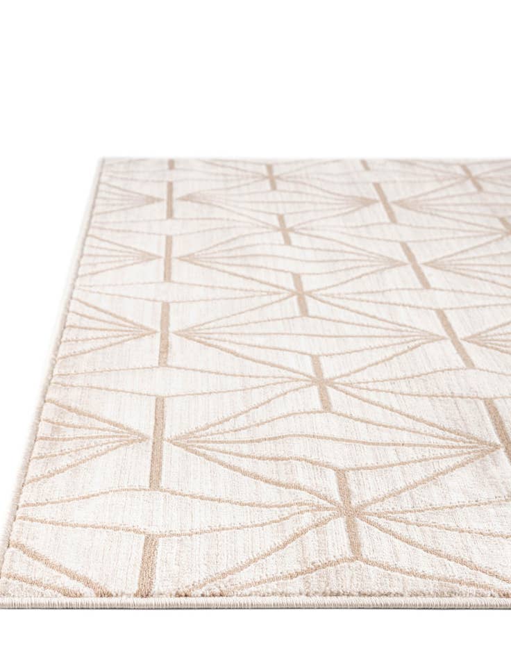 Detail image of Jill Zarin 2' x 6' Uptown Runner Rug