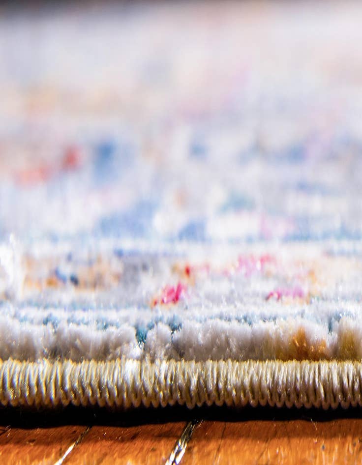 Detail image of 8' x 8' Alexis Square Rug