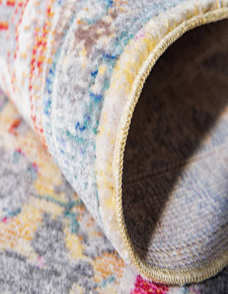 Detail image of 8' x 8' Alexis Square Rug