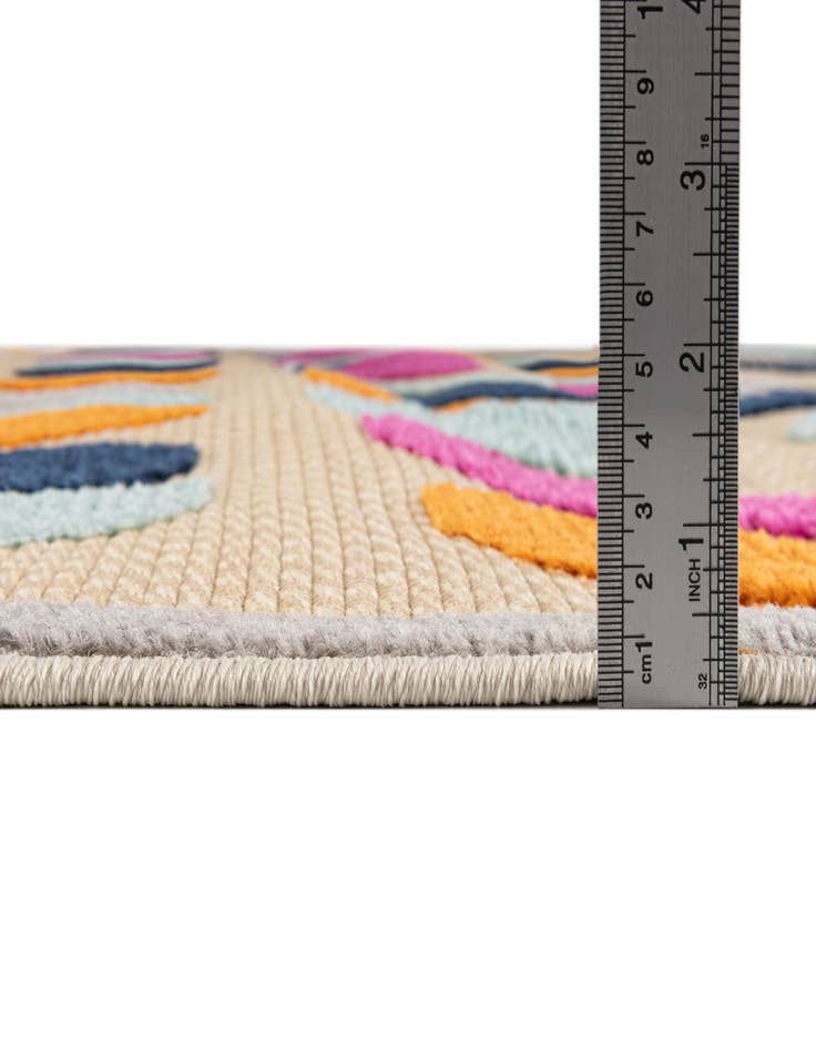Detail image of  7' 10 x 7' 10  Washable Aruba Indoor / Outdoor Square Rug