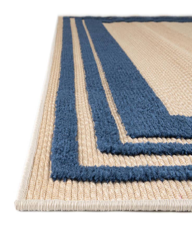 Detail image of  7' 10 x 7' 10  Washable Aruba Indoor / Outdoor Square Rug
