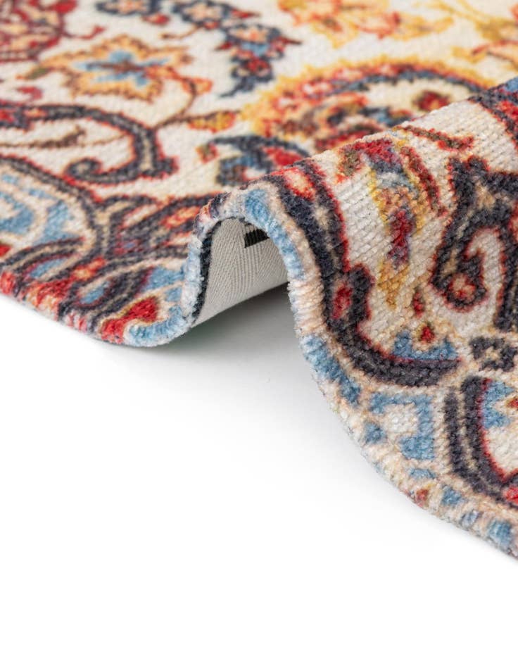 Detail image of  7' 9 x 7' 9 Boutique Square Rug