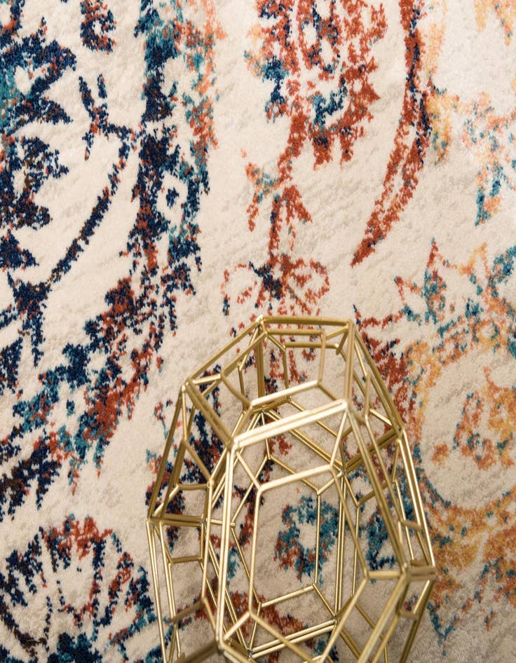 Detail image of 6' x 6' Dahlia Square Rug