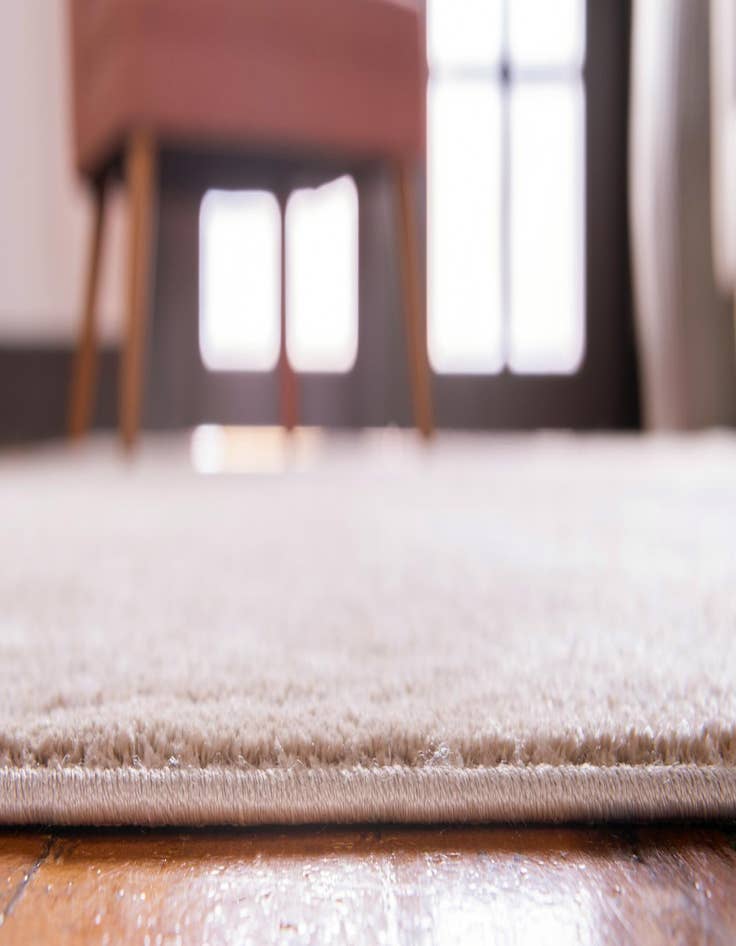 Detail image of  7' 10 x 7' 10 Estate Square Rug