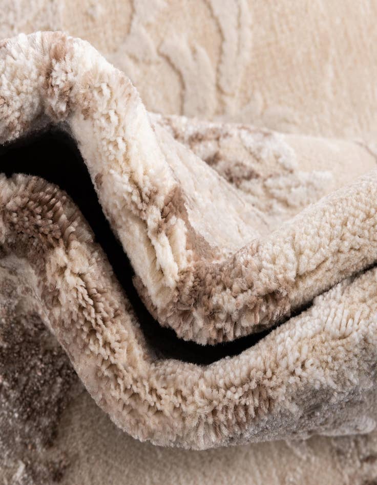 Detail image of  7' 10 x 7' 10 Finsbury Square Rug