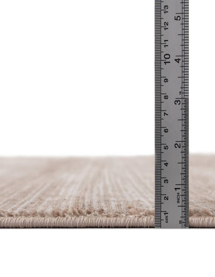 Detail image of  7' 10 x 7' 10 Finsbury Square Rug