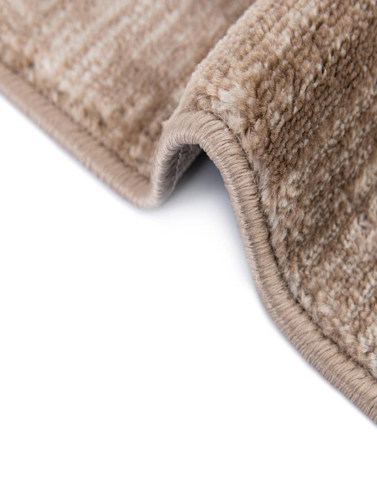 Detail image of  7' 10 x 7' 10 Finsbury Square Rug