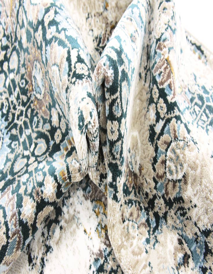 Detail image of  6' x 6' Illusion Square Rug