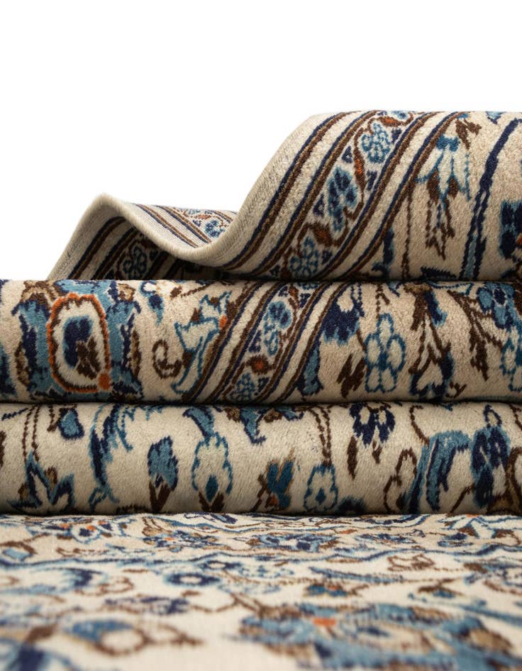 Detail image of  9' 11 x 10' 3 Kashan Wool Square Rug