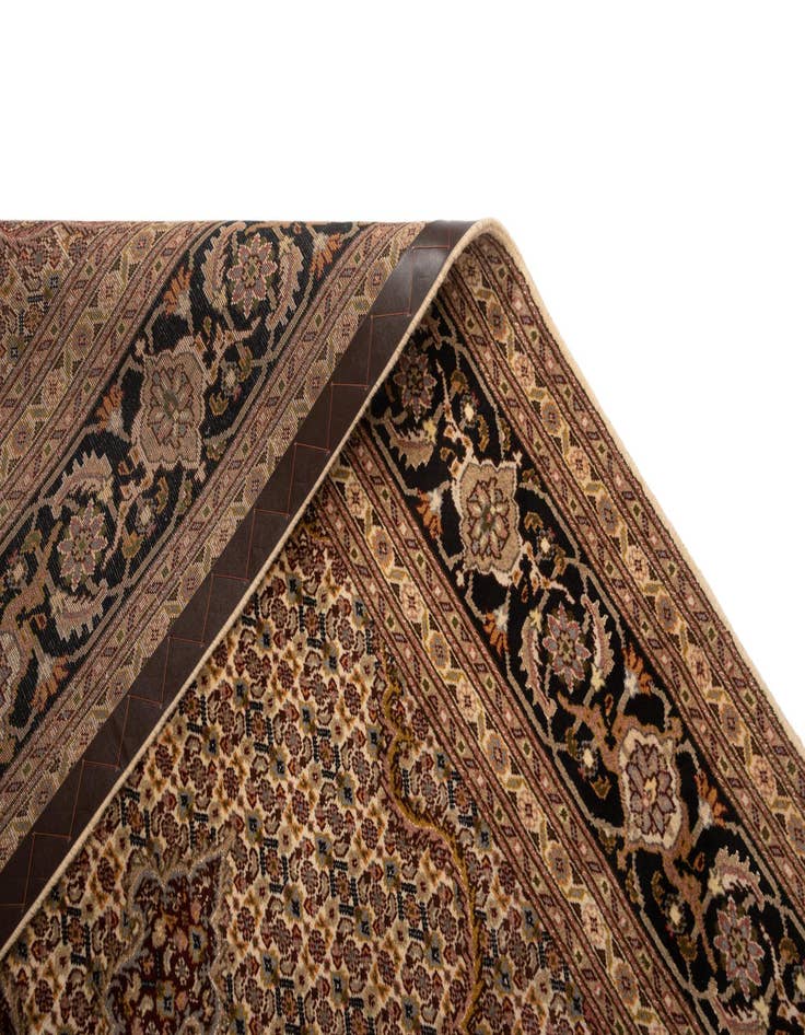 Detail image of  8' 2 x 8' 5 Kashan Wool Square Rug