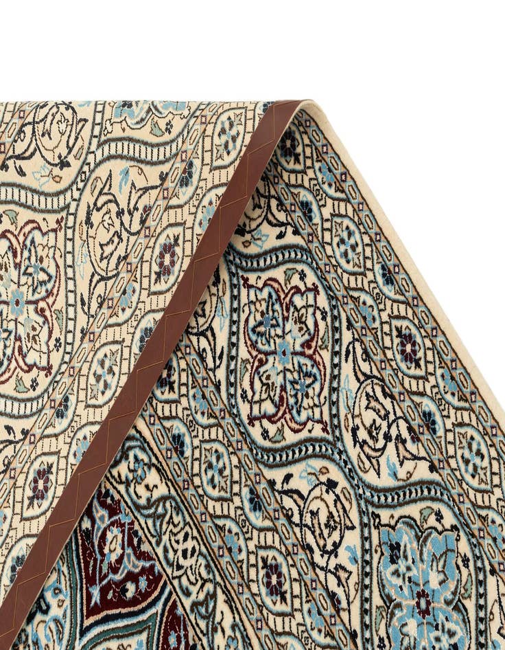 Detail image of  8' 6 x 8' 6 Nain Square Rug