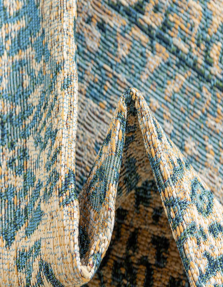 Detail image of 6' x 6' Washable Botanical Indoor / Outdoor Square Rug