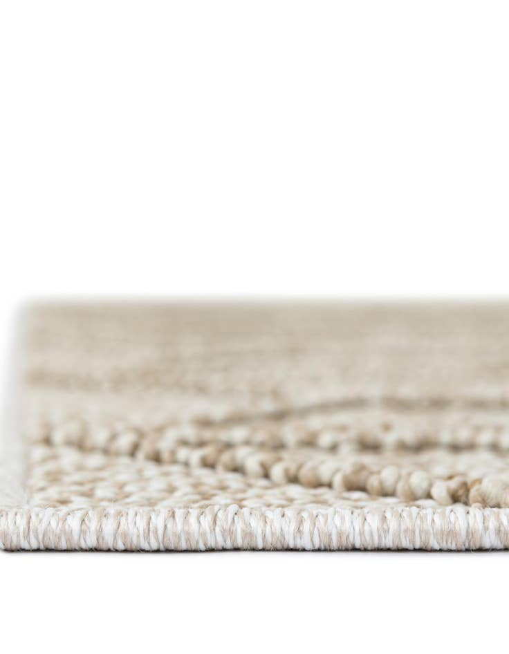 Detail image of  7' 10 x 7' 10  Washable Lattice Indoor / Outdoor Square Rug