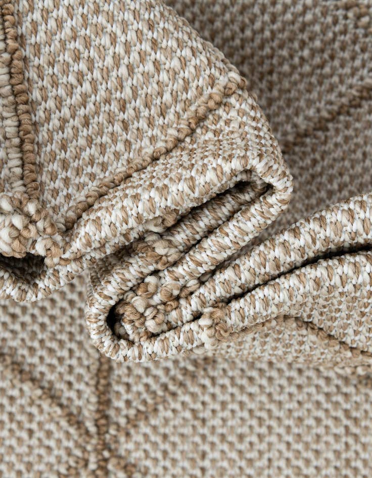Detail image of  7' 10 x 7' 10  Washable Lattice Indoor / Outdoor Square Rug