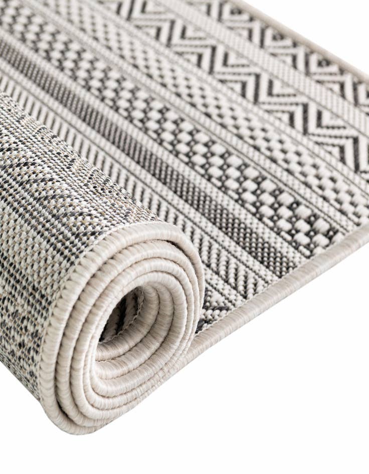 Detail image of  5' 3 x 5' 3  Washable Ribbon Indoor / Outdoor Square Rug
