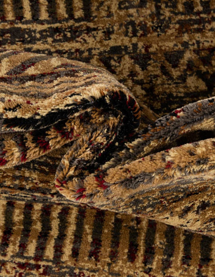 Detail image of  5' 3 x 5' 3 Saturn Square Rug