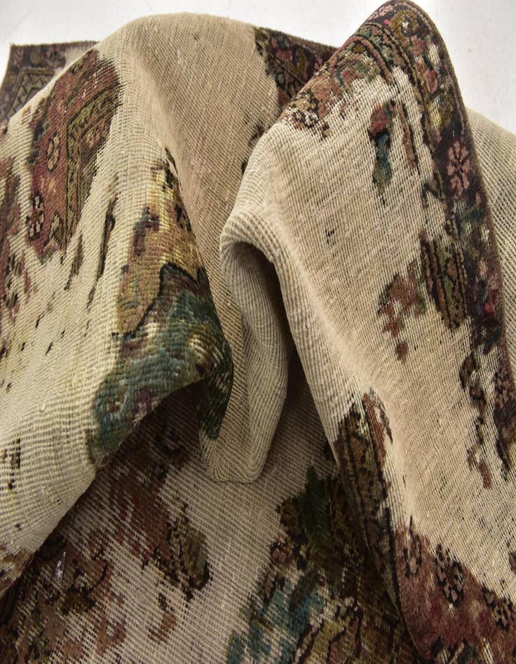 Detail image of  5' x 5' 10  Hand Knotted Ultra Vintage Persian Wool Square Rug