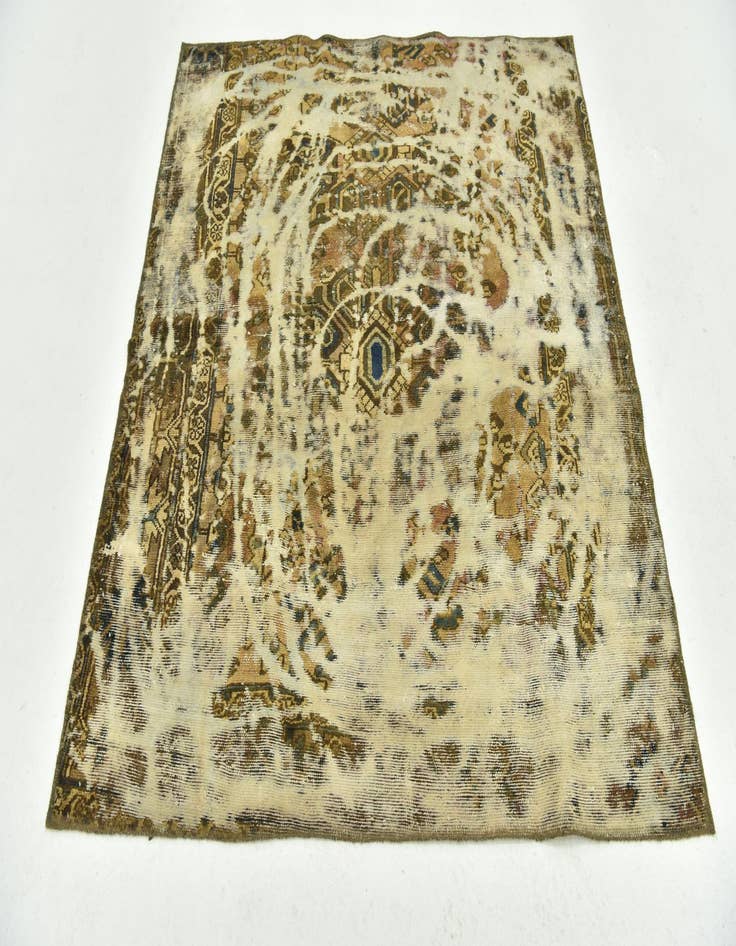 Detail image of  5' x 5' 2  Hand Knotted Ultra Vintage Persian Wool Square Rug