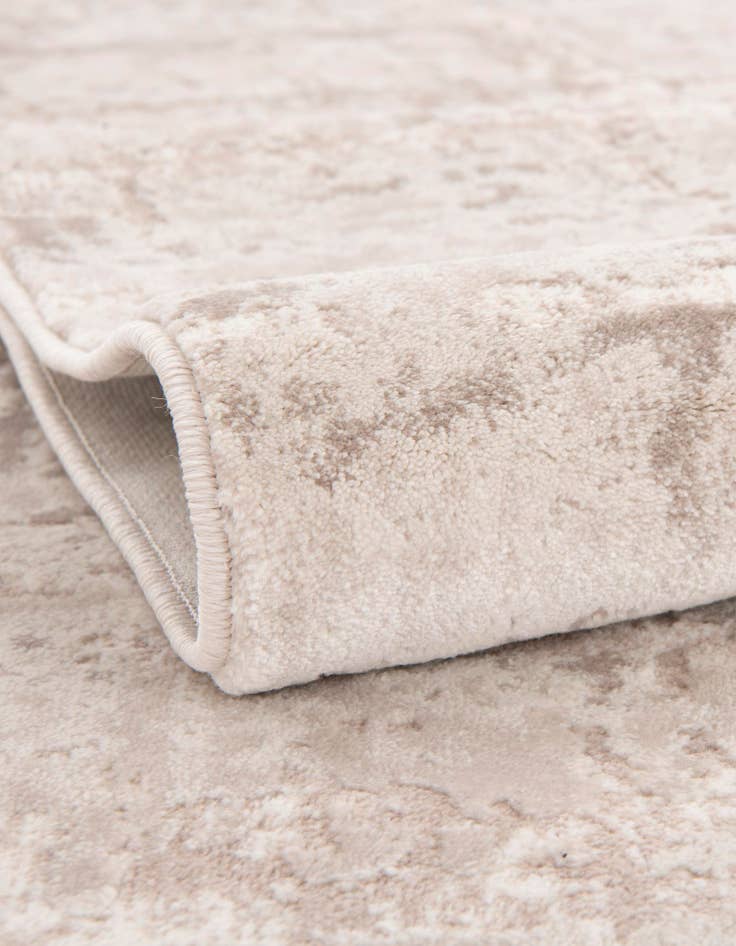 Detail image of Jill Zarin 7' 10 x 7' 10 Uptown Lexington Avenue Square Rug