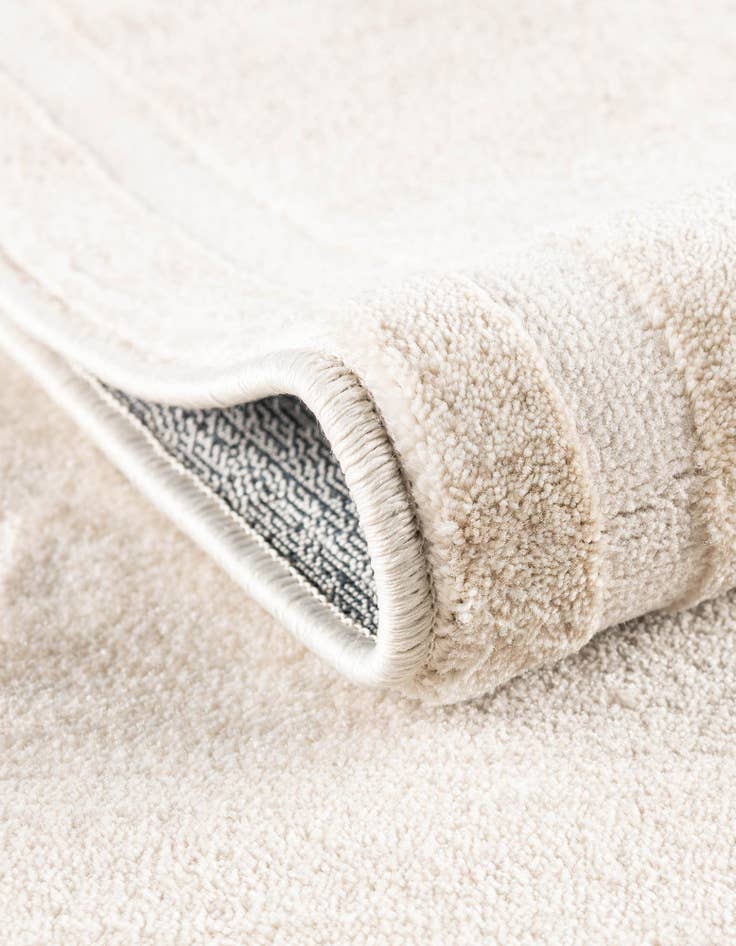 Detail image of Jill Zarin 7' 10 x 7' 10 Uptown Lenox Hill Square Rug