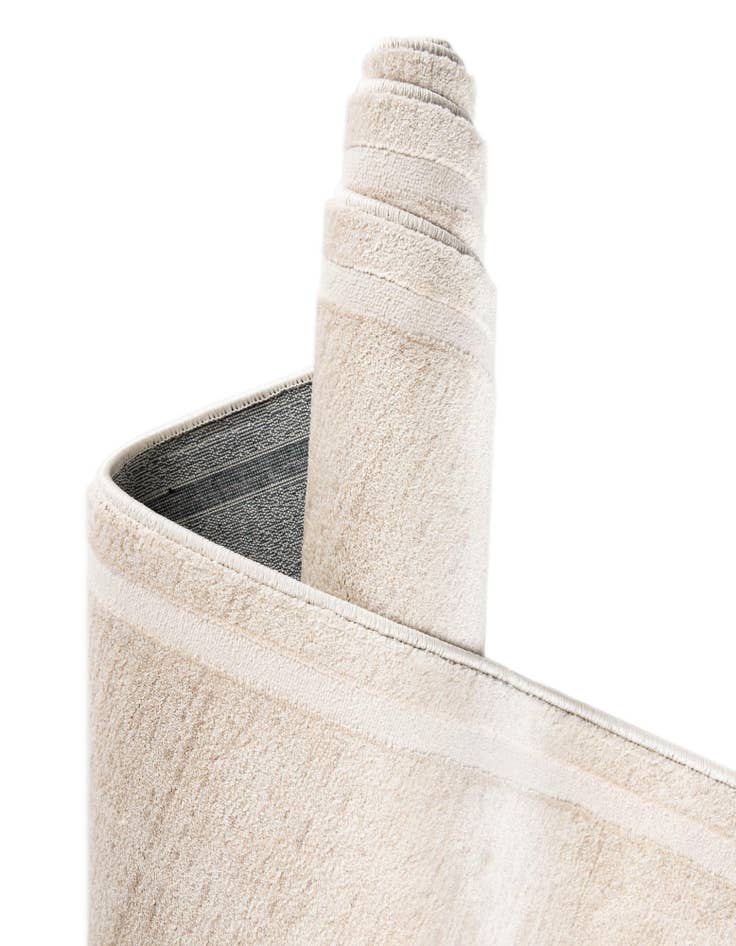 Detail image of Jill Zarin 7' 10 x 7' 10 Uptown Lenox Hill Square Rug