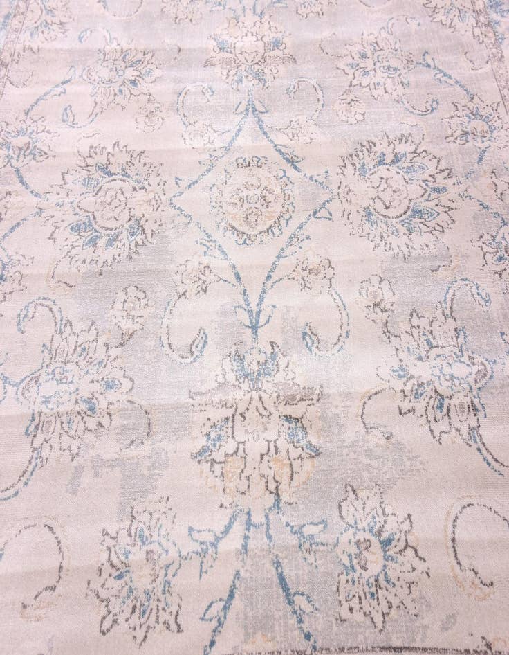 Detail image of  8' x 8' Victoria Square Rug