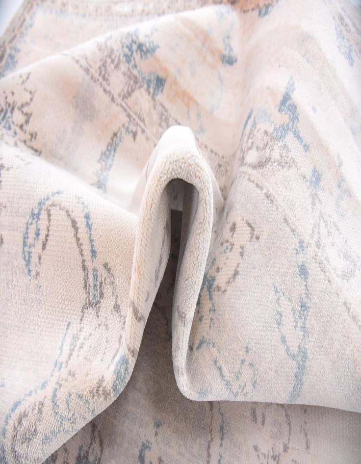 Detail image of  8' x 8' Victoria Square Rug