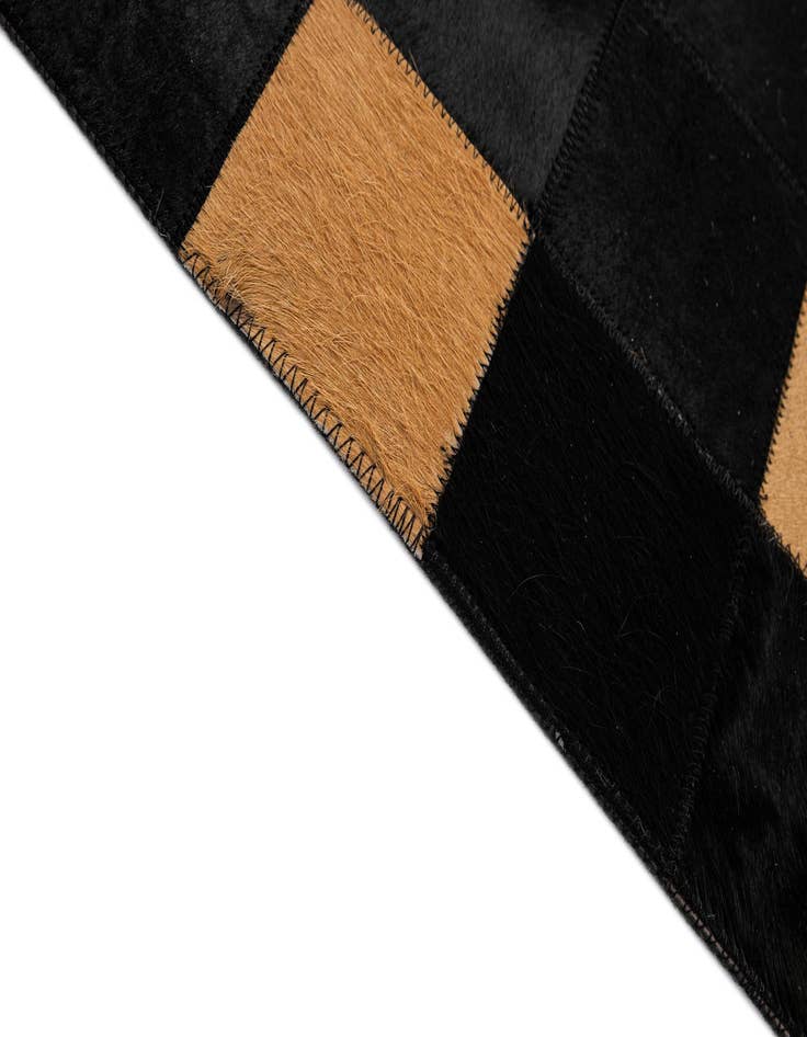 Detail image of  5' x 7' 11 Cowhide - Patchwork Rug