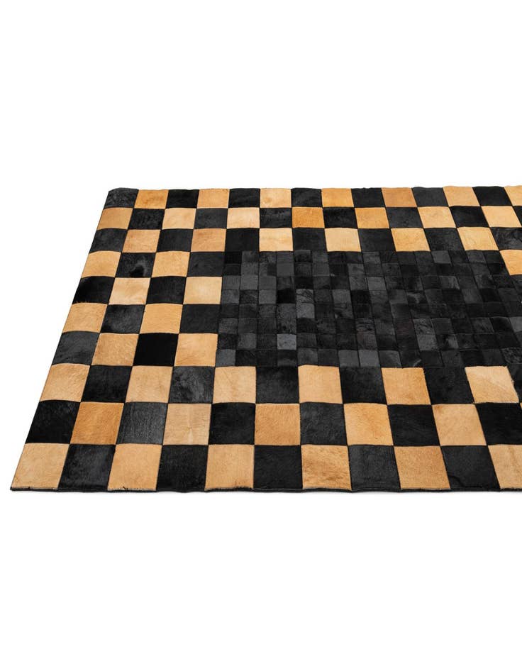 Detail image of  5' 1 x 8' Cowhide - Patchwork Rug