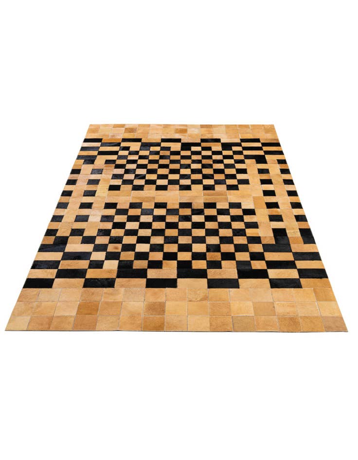 Detail image of  5' 1 x 8' Cowhide - Patchwork Rug