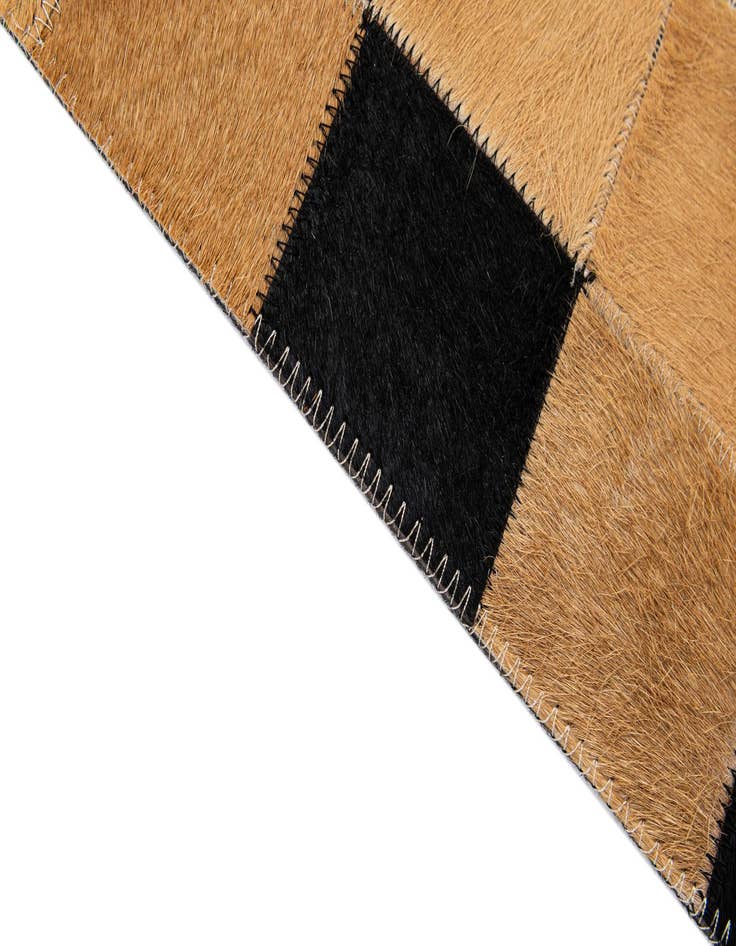 Detail image of  5' 1 x 8' Cowhide - Patchwork Rug