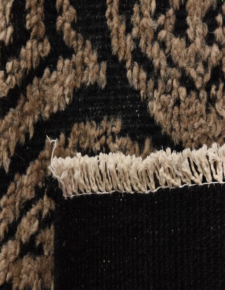 Detail image of  14' 2 x 20' 1  Hand Knotted Darya Wool Rug