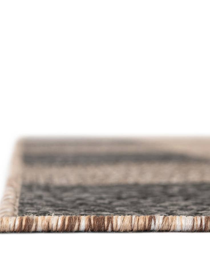 Detail image of  2' x 6'  Washable Checkered Indoor / Outdoor Runner Rug