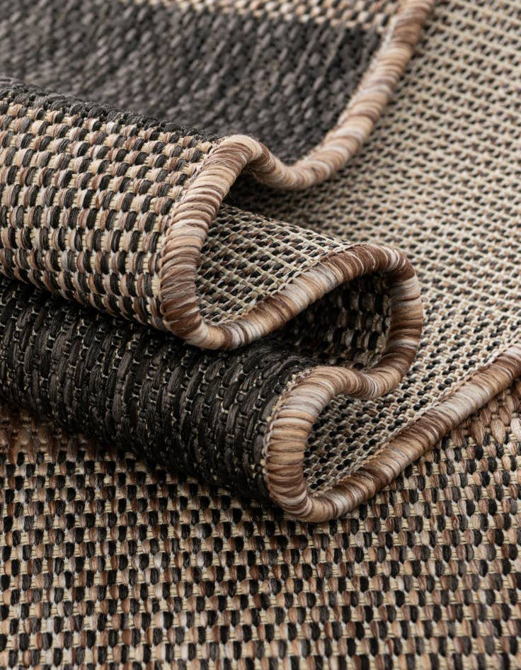 Detail image of  2' x 6'  Washable Checkered Indoor / Outdoor Runner Rug