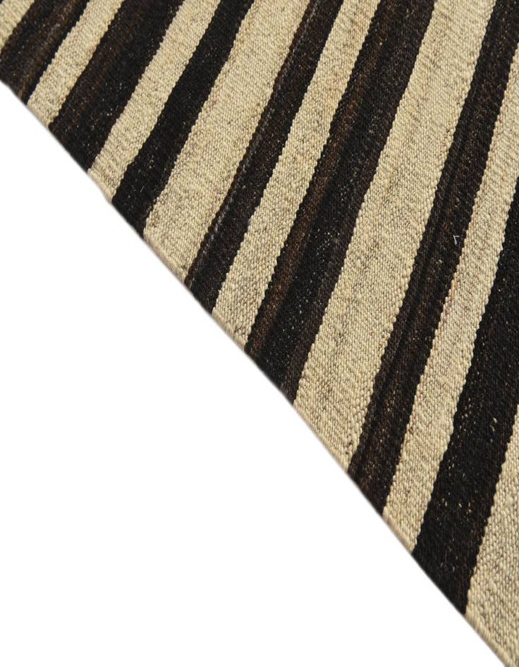 Detail image of  5' 10 x 8'  Hand Woven Kilim Modern Wool Rug