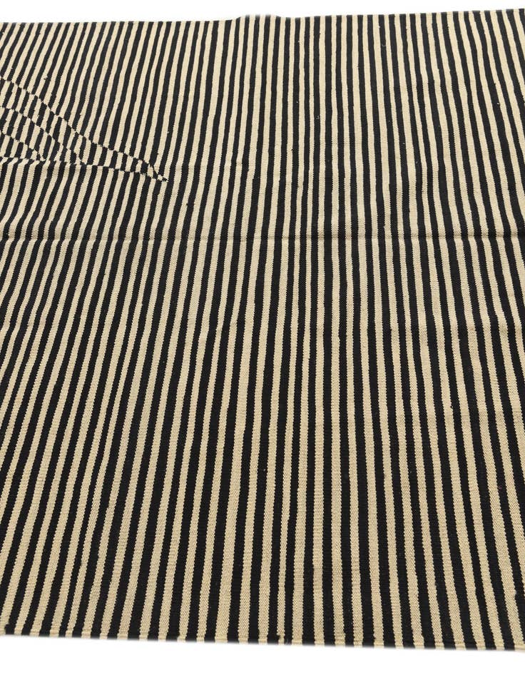 Detail image of 5' 7 x 7' 10 Hand Woven Kilim Modern Wool Rug