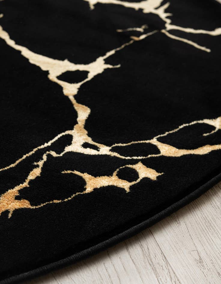 Detail image of  7' 10 x 7' 10 Vogue Geo Round Rug