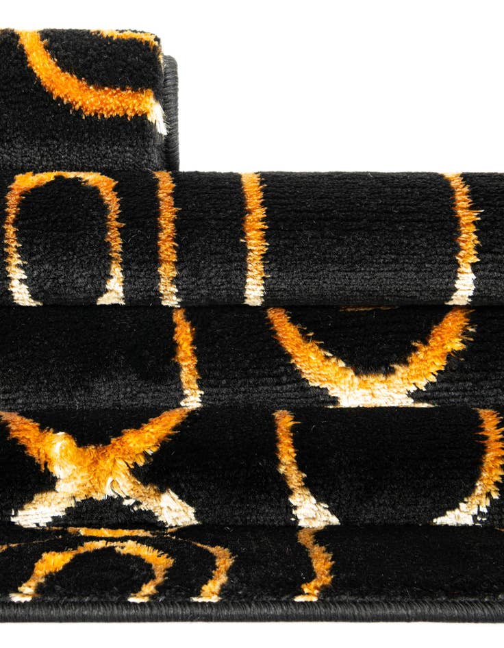 Detail image of  10' x 10' Vogue Geo Square Rug