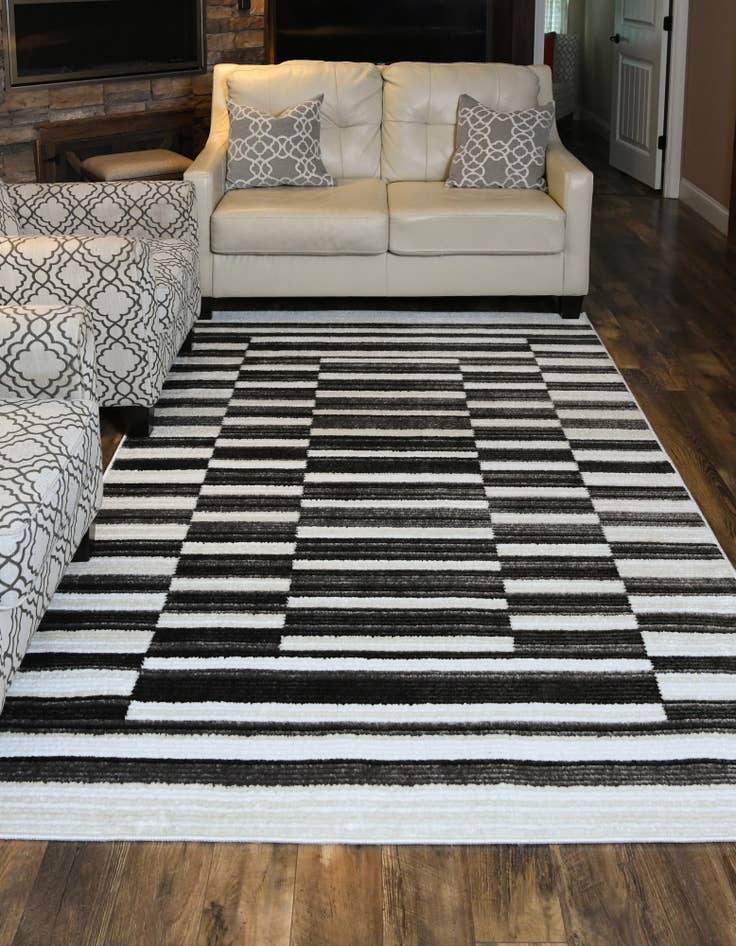 Detail image of  5' x 8' Odyssey Rug