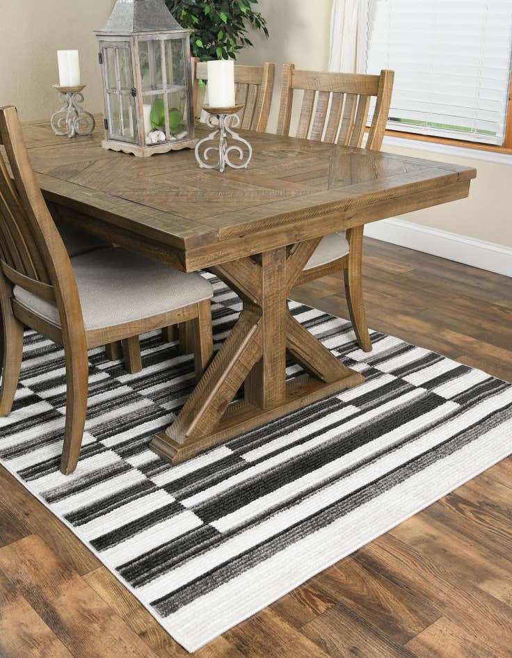 Detail image of  5' x 8' Odyssey Rug